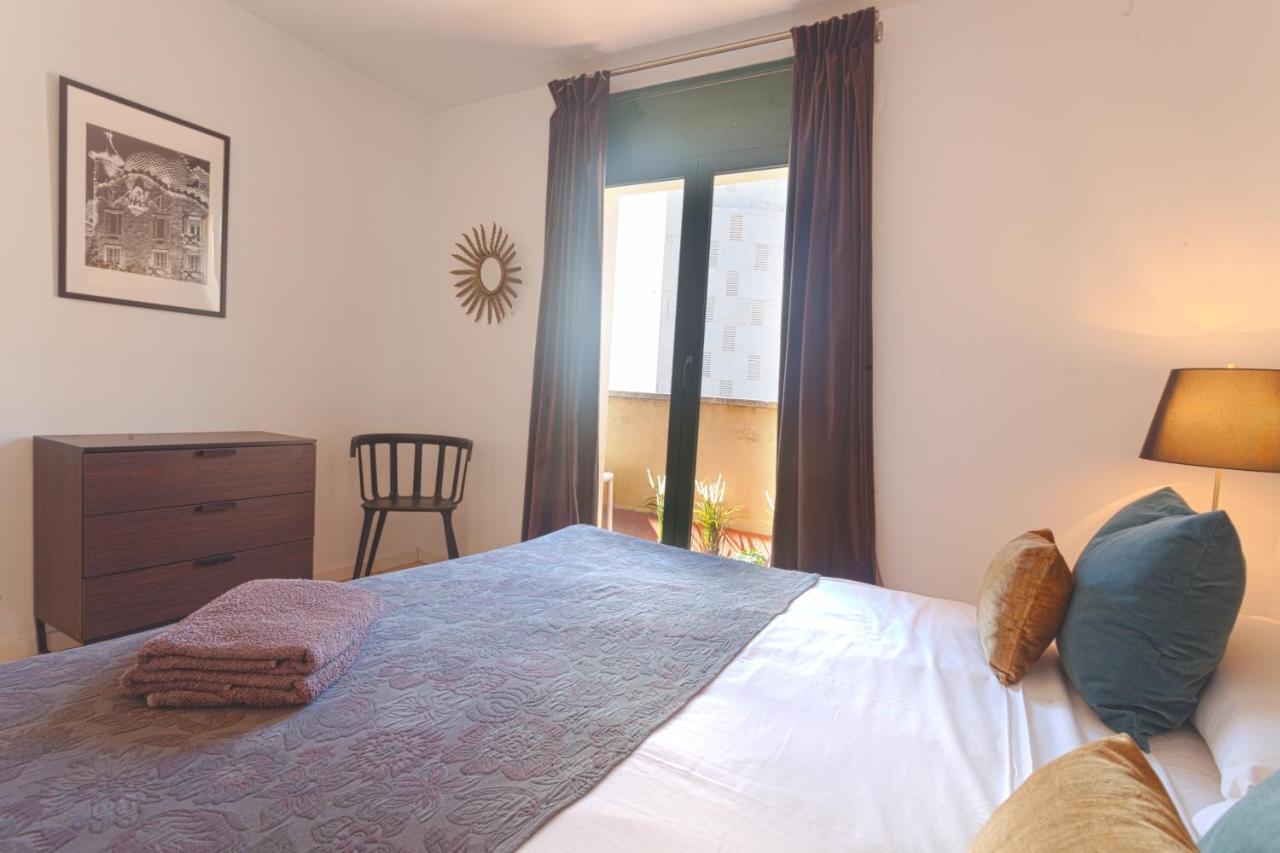Plaza Catalunya City Center Apartments Барселона Екстер'єр фото