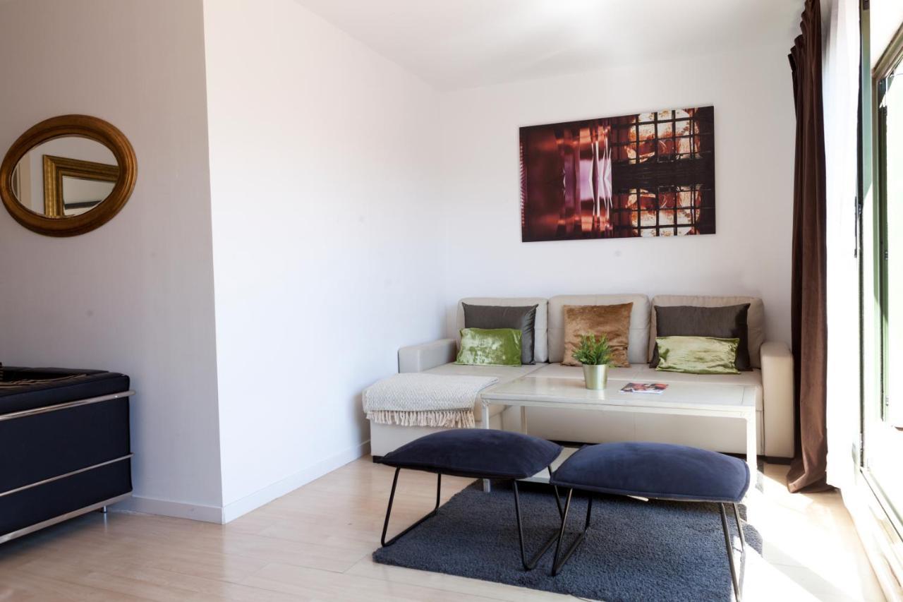 Plaza Catalunya City Center Apartments Барселона Екстер'єр фото