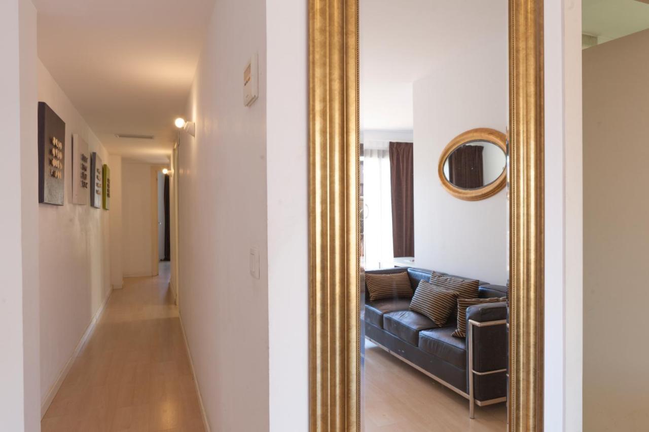 Plaza Catalunya City Center Apartments Барселона Екстер'єр фото