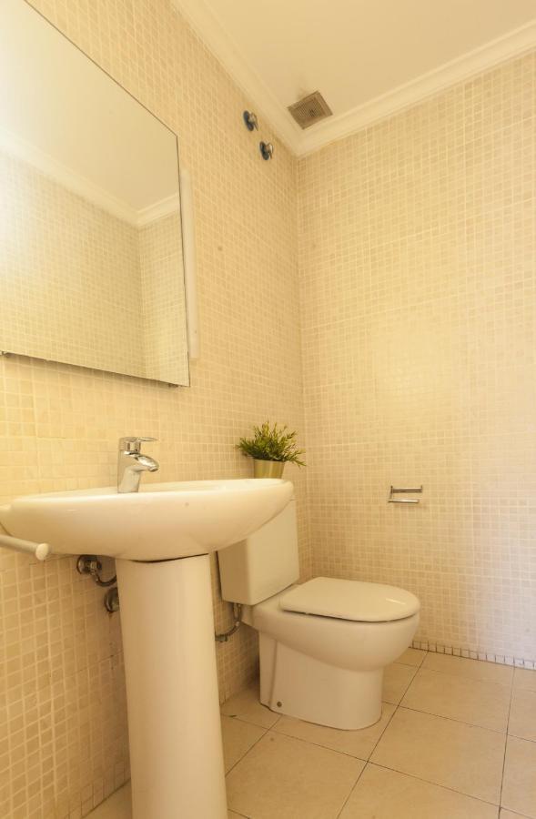 Plaza Catalunya City Center Apartments Барселона Екстер'єр фото
