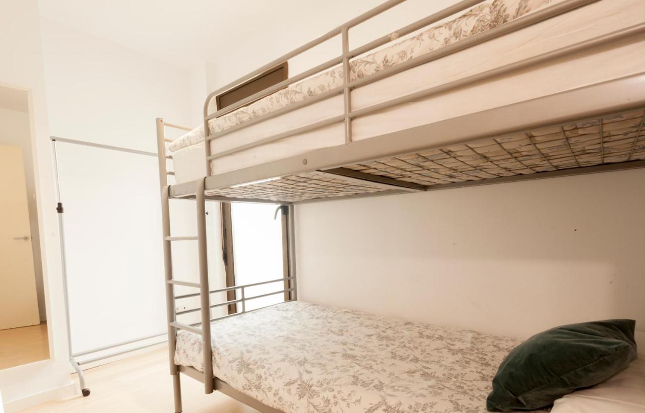 Plaza Catalunya City Center Apartments Барселона Екстер'єр фото